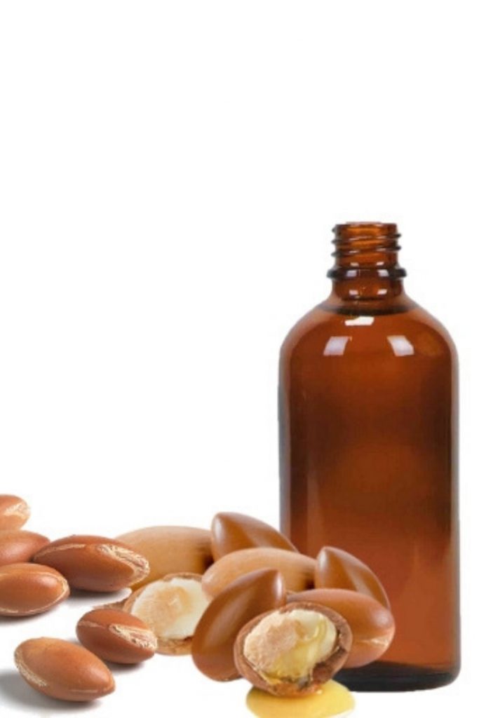 8 Benefits Of Argan Oil For Hair (Grow Hair)