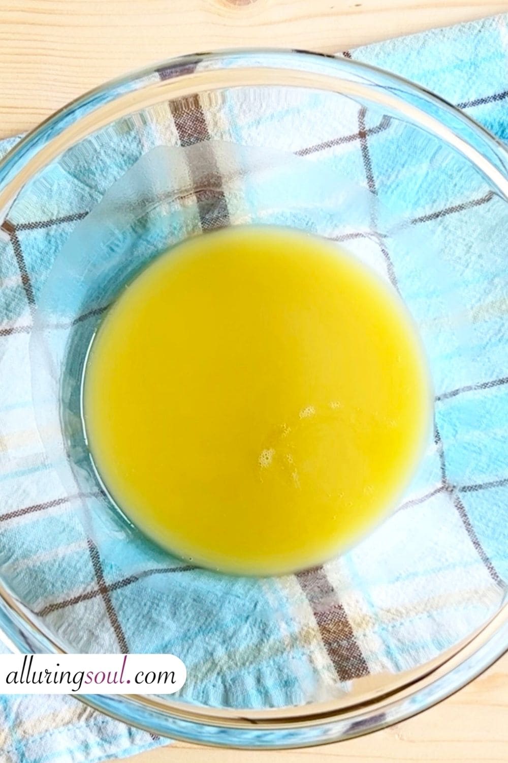 DIY Mattifying Rosehip Oil Face Moisturizer For Aging Skin (Non-greasy)