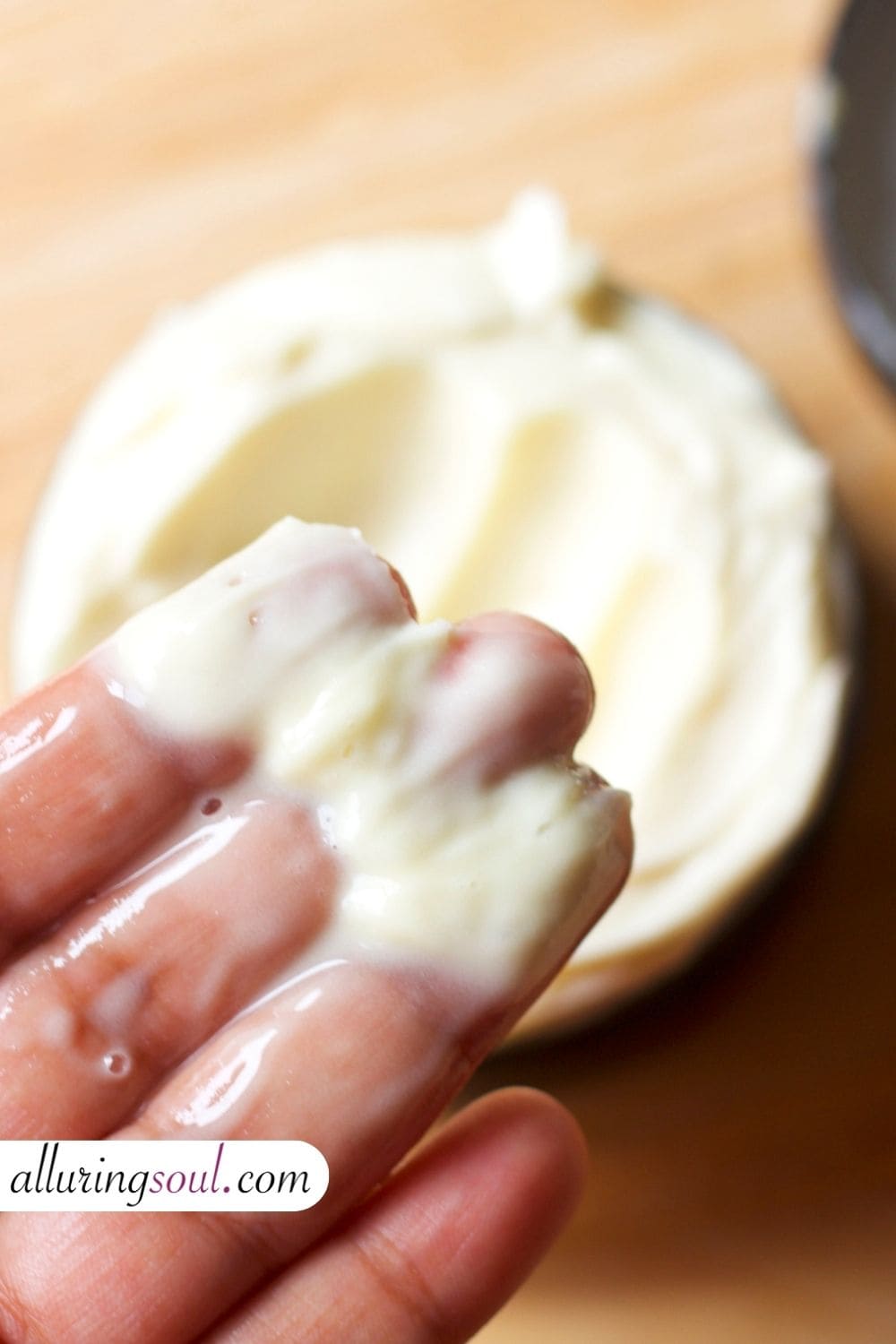 DIY Deep Conditioning Shea Butter Hair Mask For Dry & Frizzy Hair