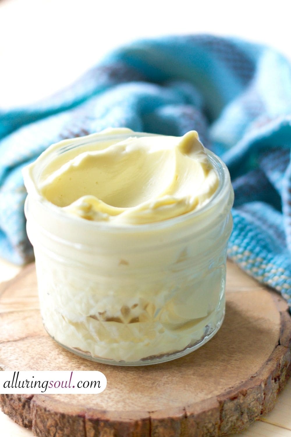 DIY Castor Oil Leave-In Hair Conditioner for Dry, Frizzy & Damaged Hair