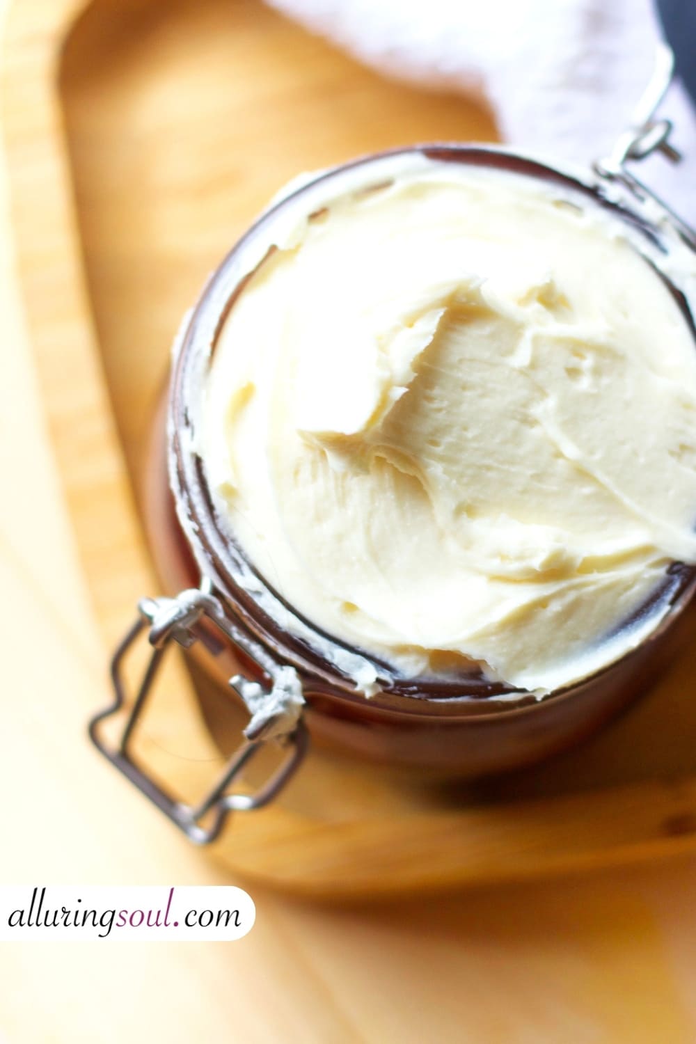 DIY Rosemary Leave-In Hair Conditioner for Dry & Damaged Hair (Hair Growth Recipe)