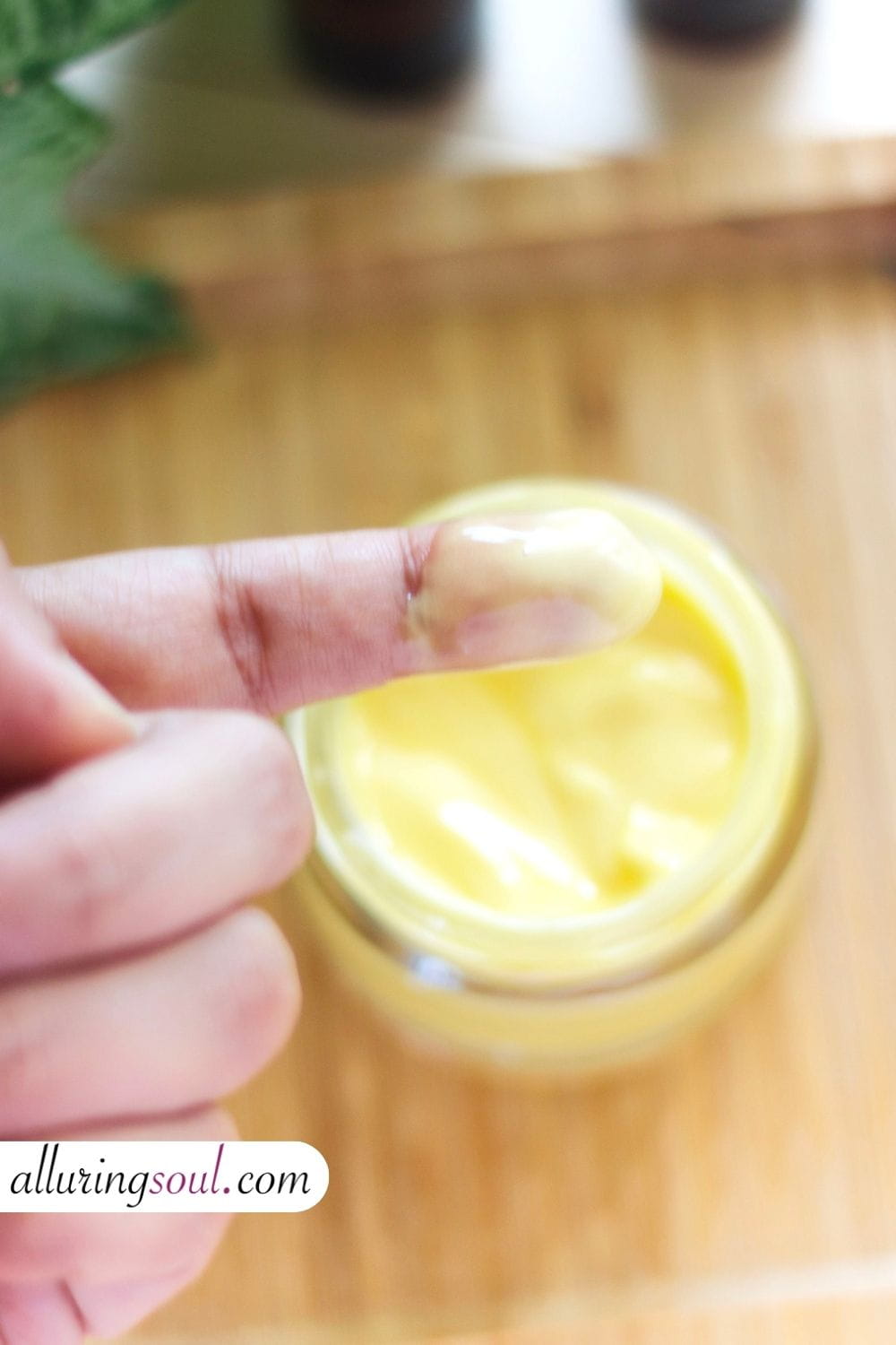 DIY Rosehip & Sea Buckthorn Oil Mattifying Face Cream For Aging Skin